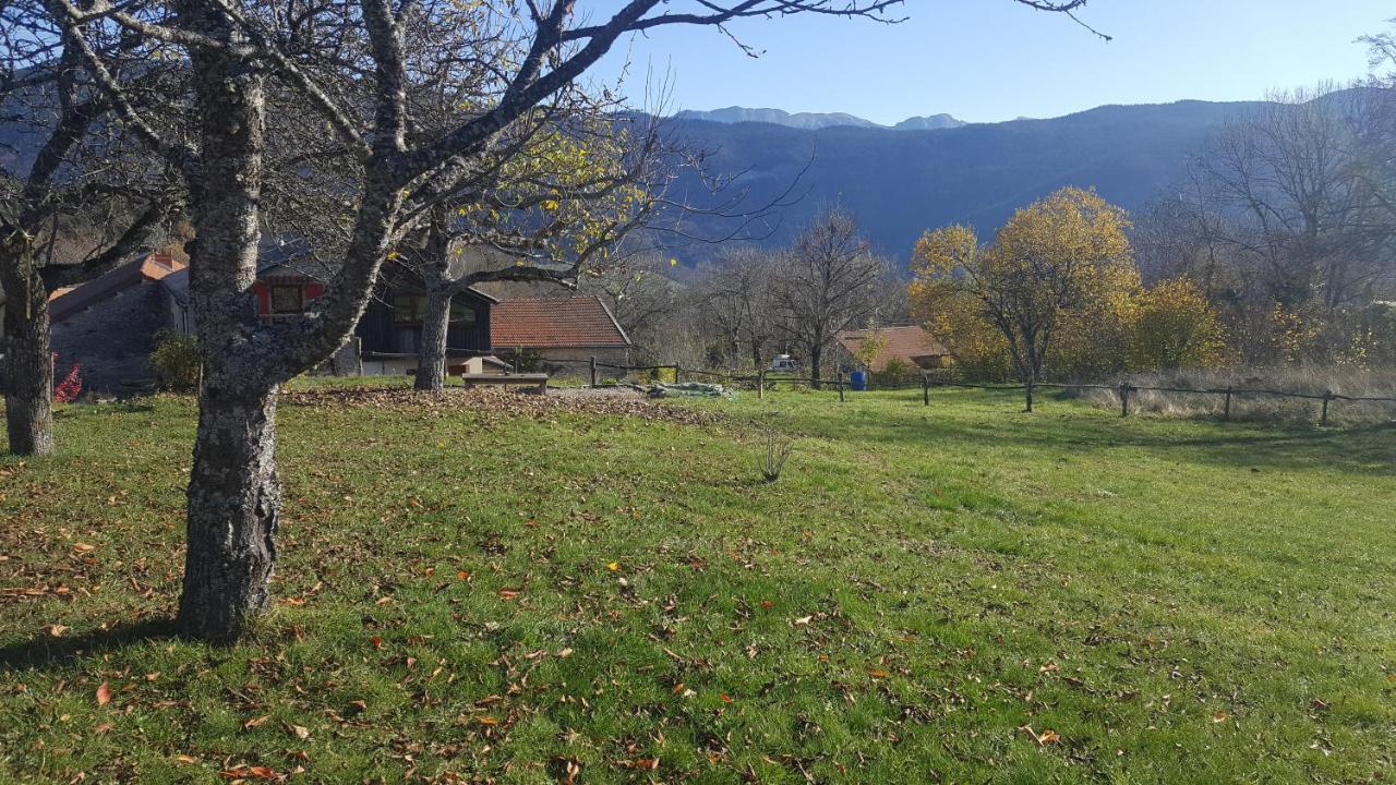 Gite Bard Des Ours Saint-Martin-en-Vercors Exterior foto